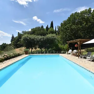 https://villa-siena-1.it-tuscanyhotel.com